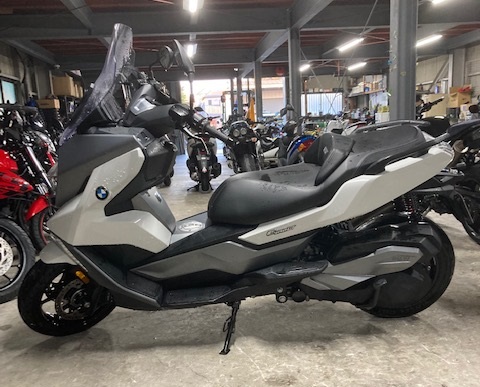 ���肵��BMW C400GT�̋ɏ��