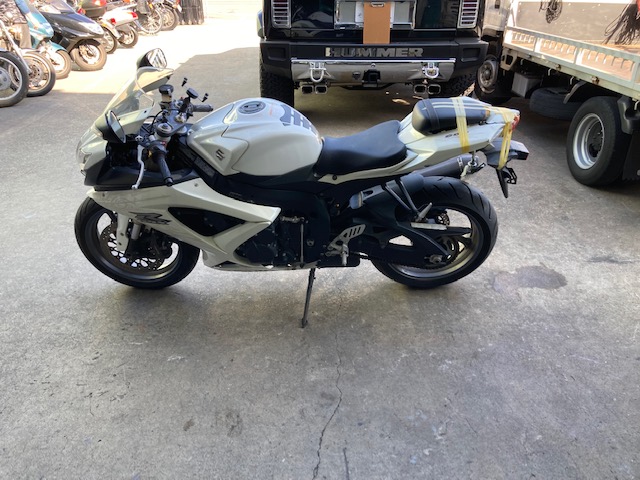 ���肵���S�����̎Ԃ�GSX-R600