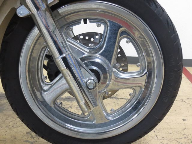 �A���~�̃��b�L�z�C�[��