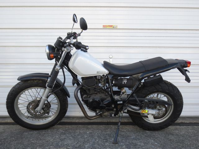 ���T�C�h/�^���N���Y��