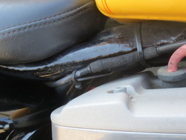 �򉻂�o�b�e���[�̐ڐG�s��