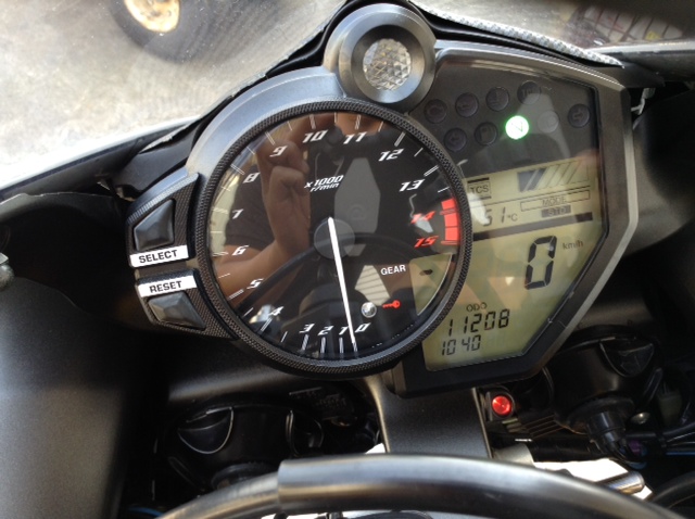 ���[�^�[�\��11,208km