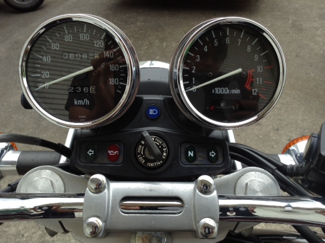 ���[�^�[�\���������ᑖ�s�ԗ�