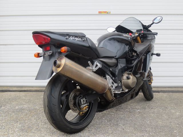 ���A����B�e