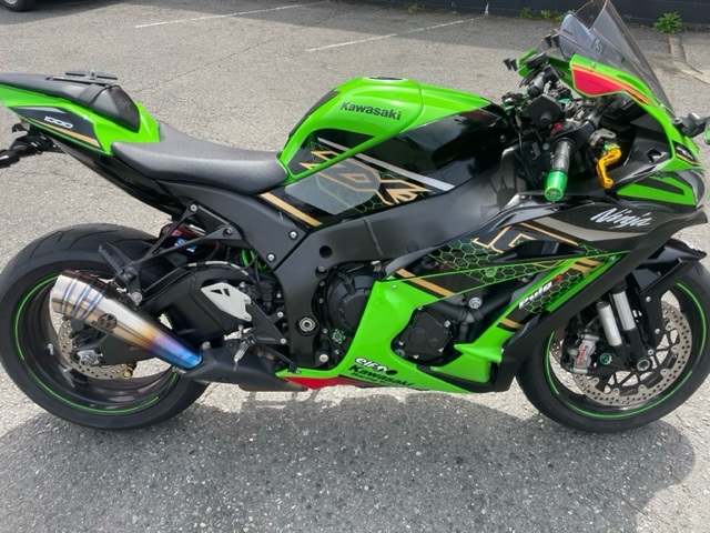 120���~�Ŕ��悵��ZX-10R/2020�N��